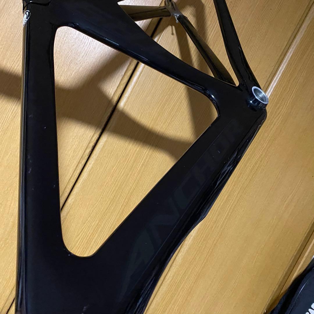 アンカーTR9 SSサイズ カーボントラックバイクフレーム ブラック