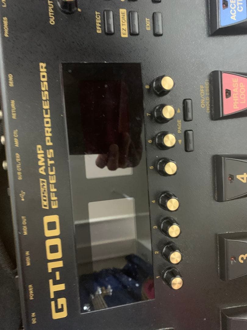 BOSS GT-100 アダプターなし、 説明書なし、初心者からプロまで幅広く