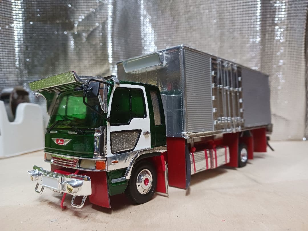 1/32デコトラ、トラックプラモデル完成品