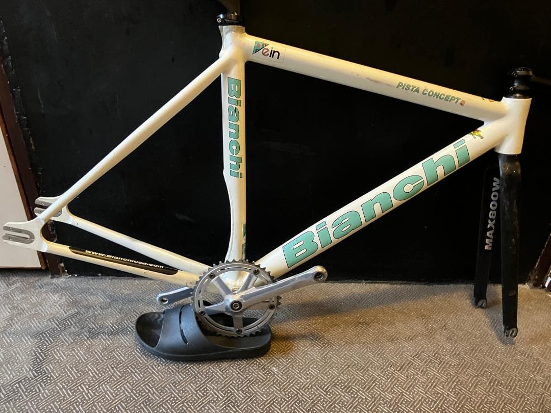 Bianchi Pista Concept / 豪華パーツ多数