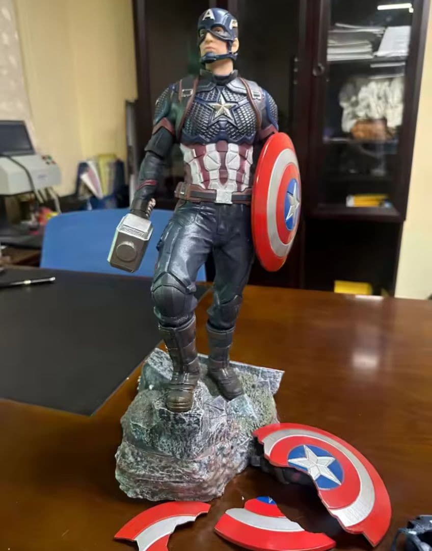 MARVEL　キャプテン・アメリカ　フィギュア