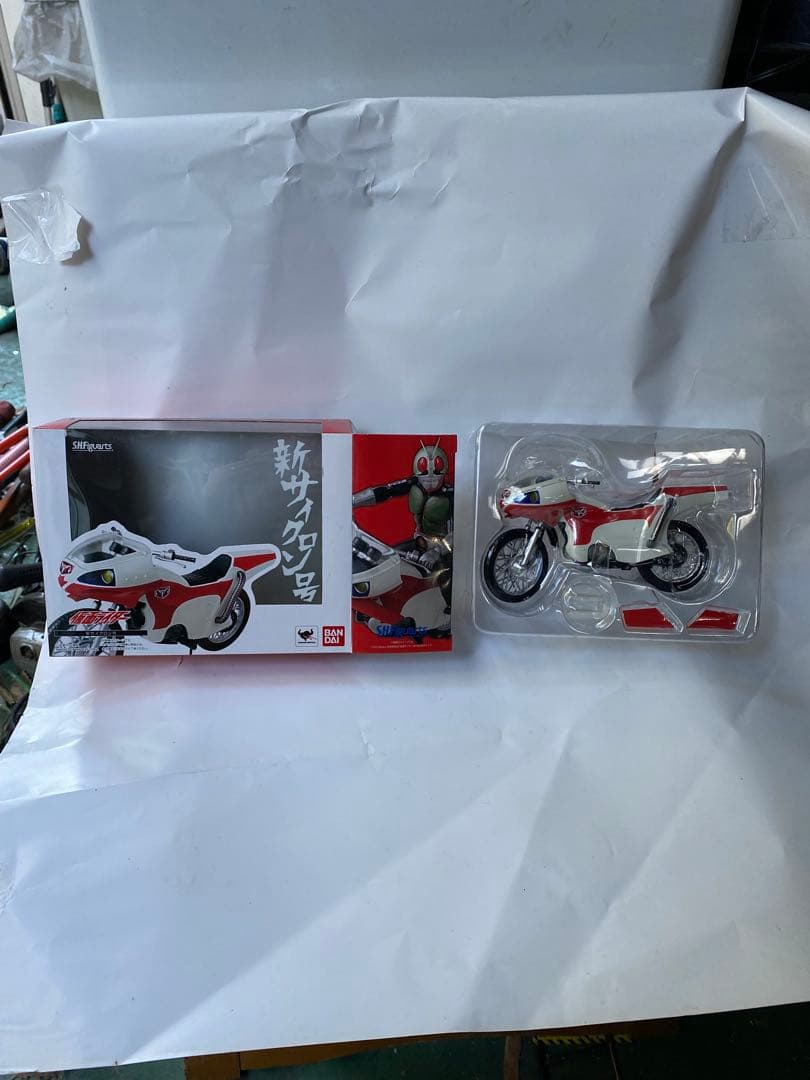 バンダイ 新サイクロン号　S.H.Figuarts 仮面ライダーフィギュア