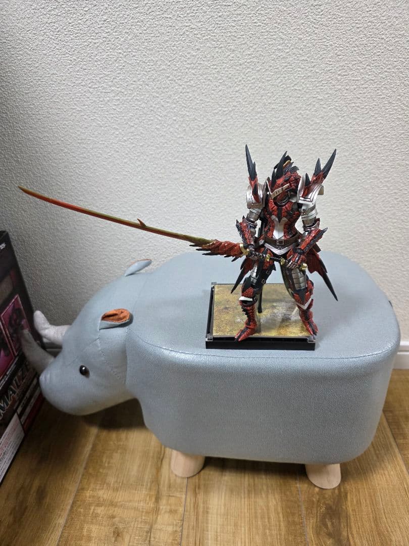 モンスターハンター4 フル可動アクションフィギュア レウス装備ハンター 剣士