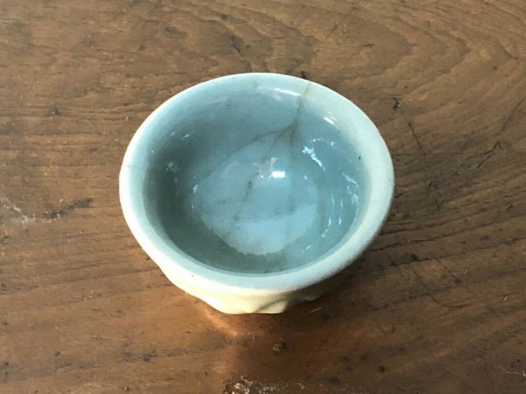 希少 初期作 河井寛次郎 彫蓮弁文 青瓷酒盃 「鐘渓窯」