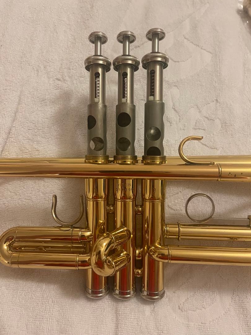 YAMAHA YTR-2335 トランペット本体 ケース付き.