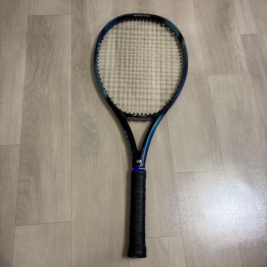 ②YONEX テニスラケット Eゾーン100 2022年