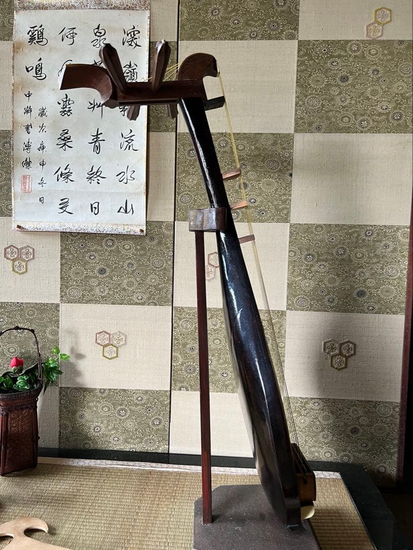 『半月細工・表桑製・四弦』薩摩 琵琶 袋付 撥付き　ヴィンテージ　びわ　楽器琵琶