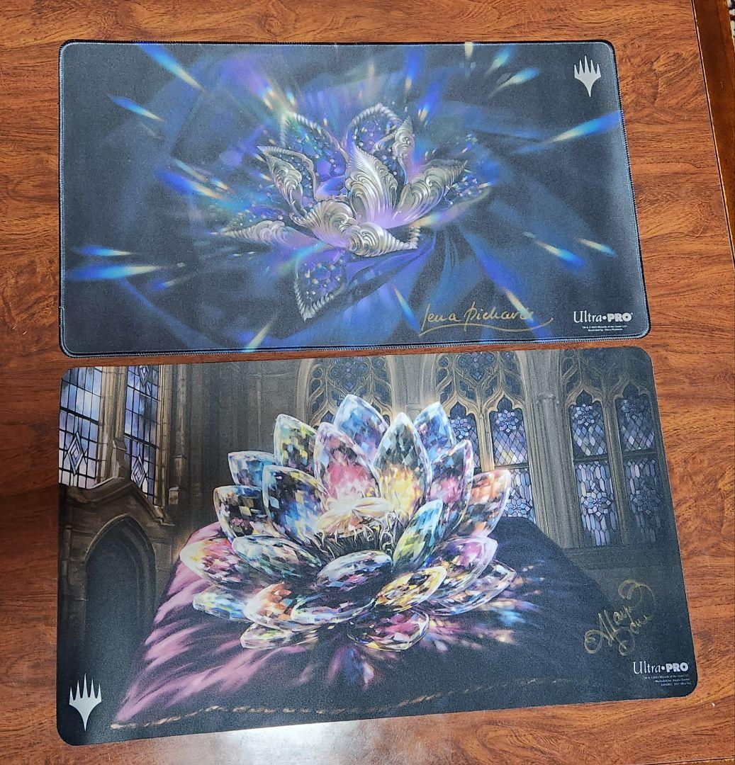 MTGプレイマットアソート(30点)+おまけサプライ(デッキケース・スリーブ等)