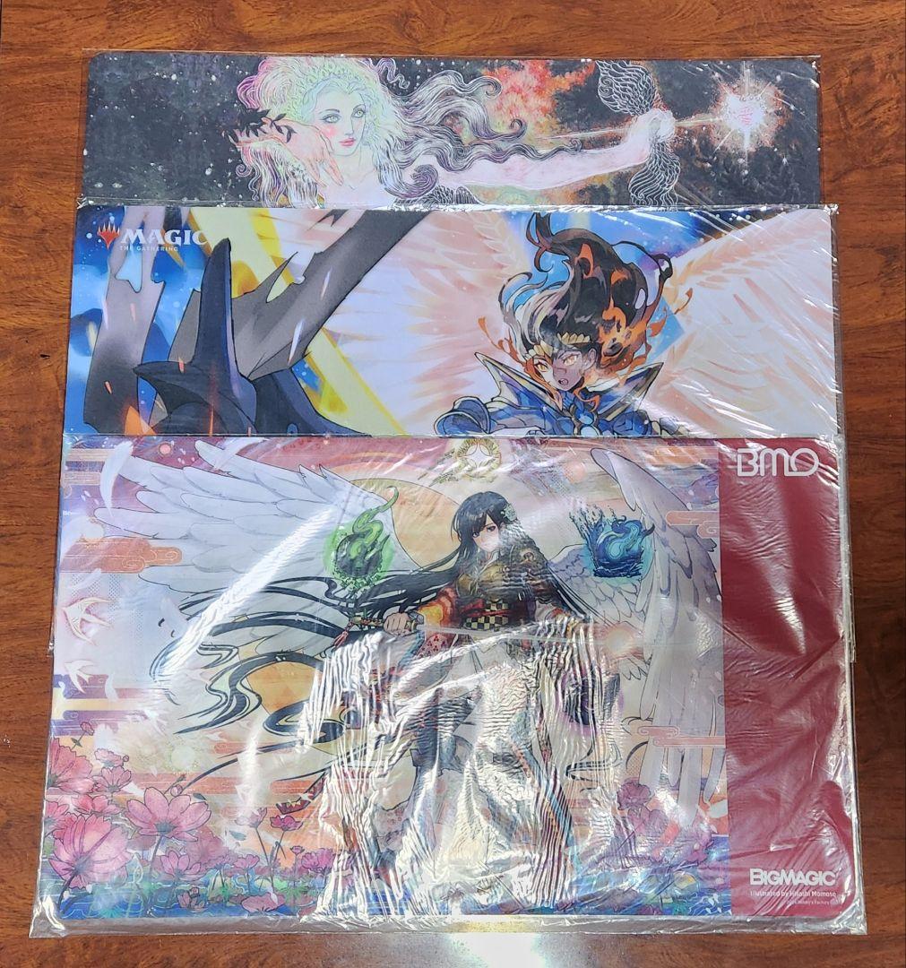 MTGプレイマットアソート(30点)+おまけサプライ(デッキケース・スリーブ等)
