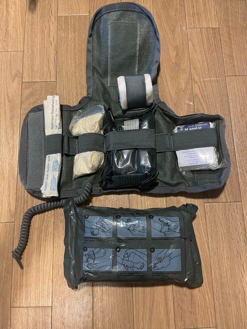 IFAK キット　実物　放出品　メディックキット