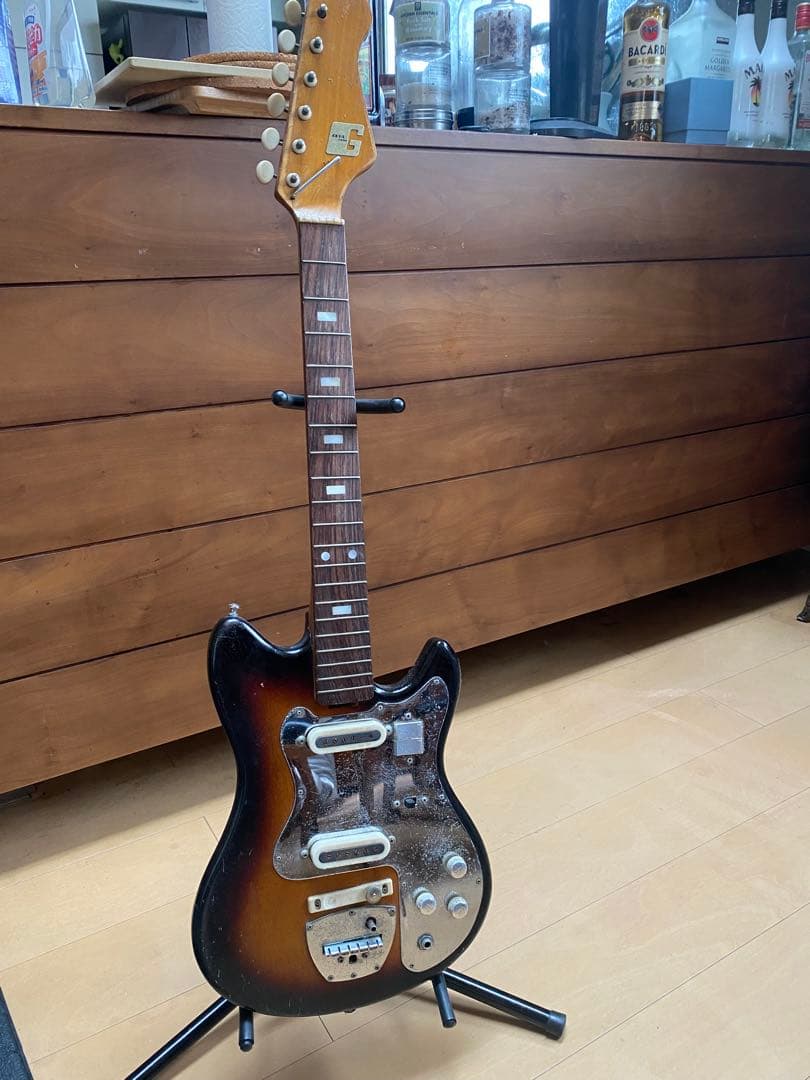 ゆうさん専用グヤトーンのエレキギター　LG-65T ジャンク