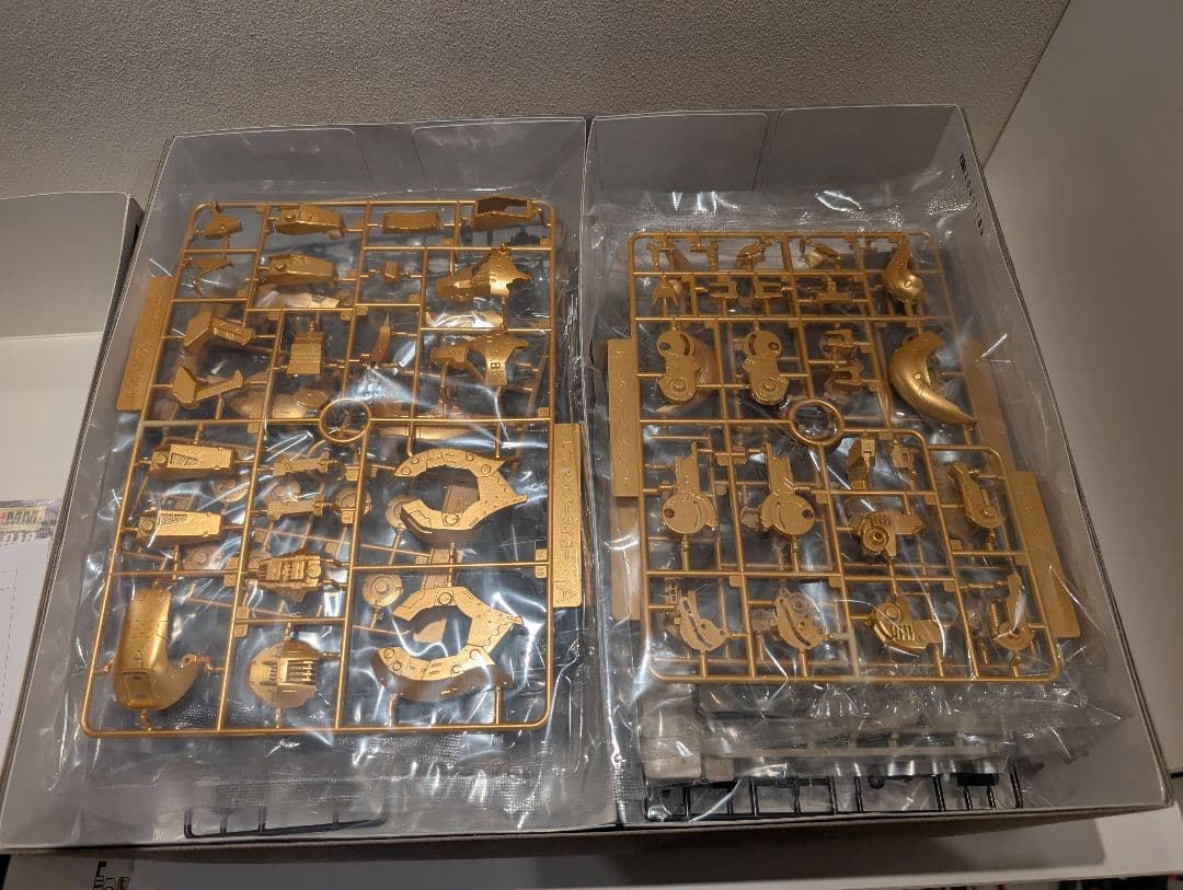 コトブキヤ HMM ZOIDS 1/72 EZ-016 セイバータイガーゴールド