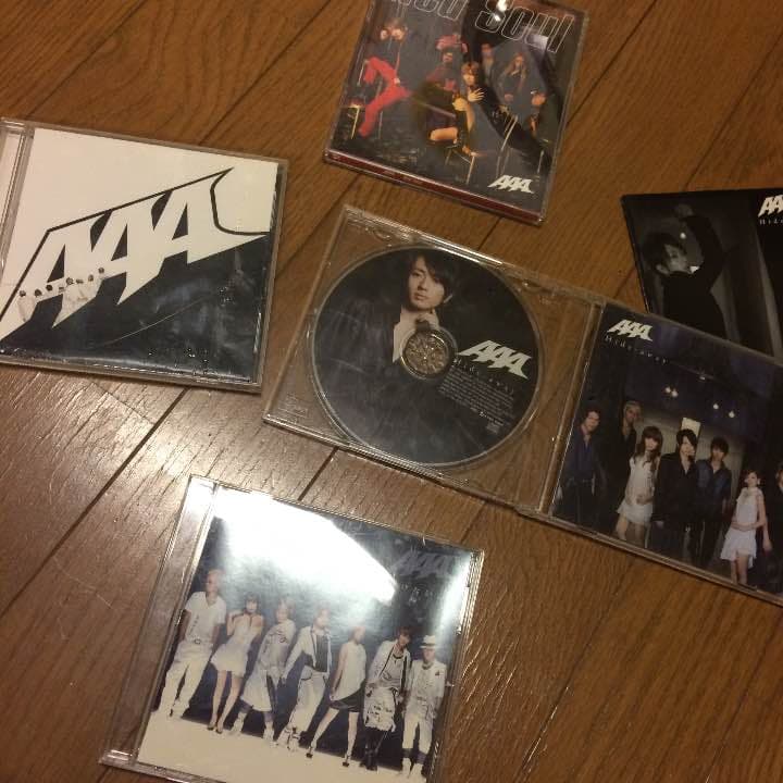 アイドル AAA