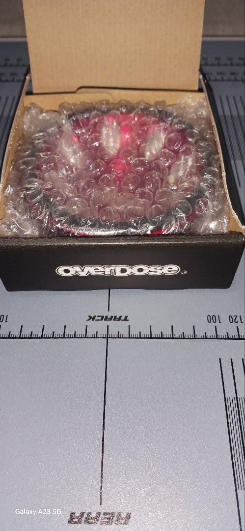 OVERDOSE マルチRCスタンド レッド
