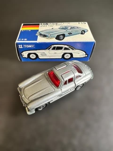 【絶版希少・トミカ 青箱】F19　メルセデス・ベンツ 300SL 日本製