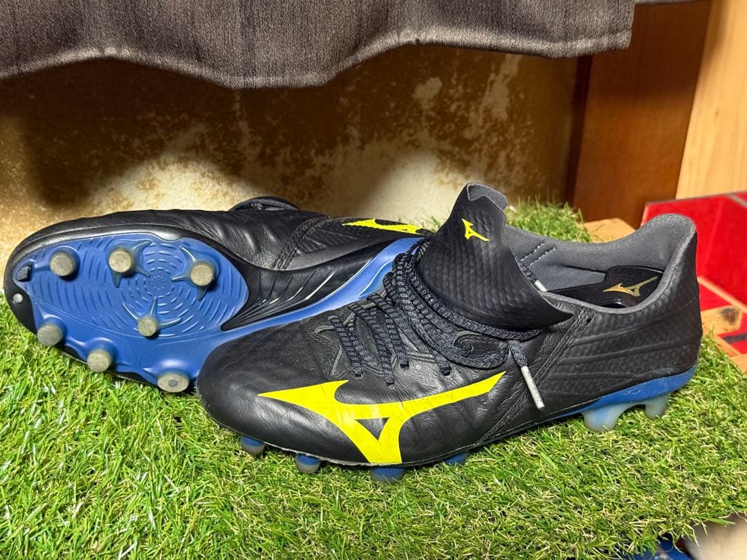 Mizuno サッカースパイク レビュラ3 JAPAN