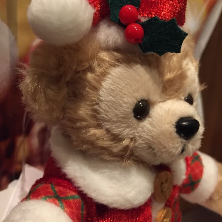 お譲り先決まりました♡写真の子を発送① ダッフィー ぬいぐるみバッジ クリスマス