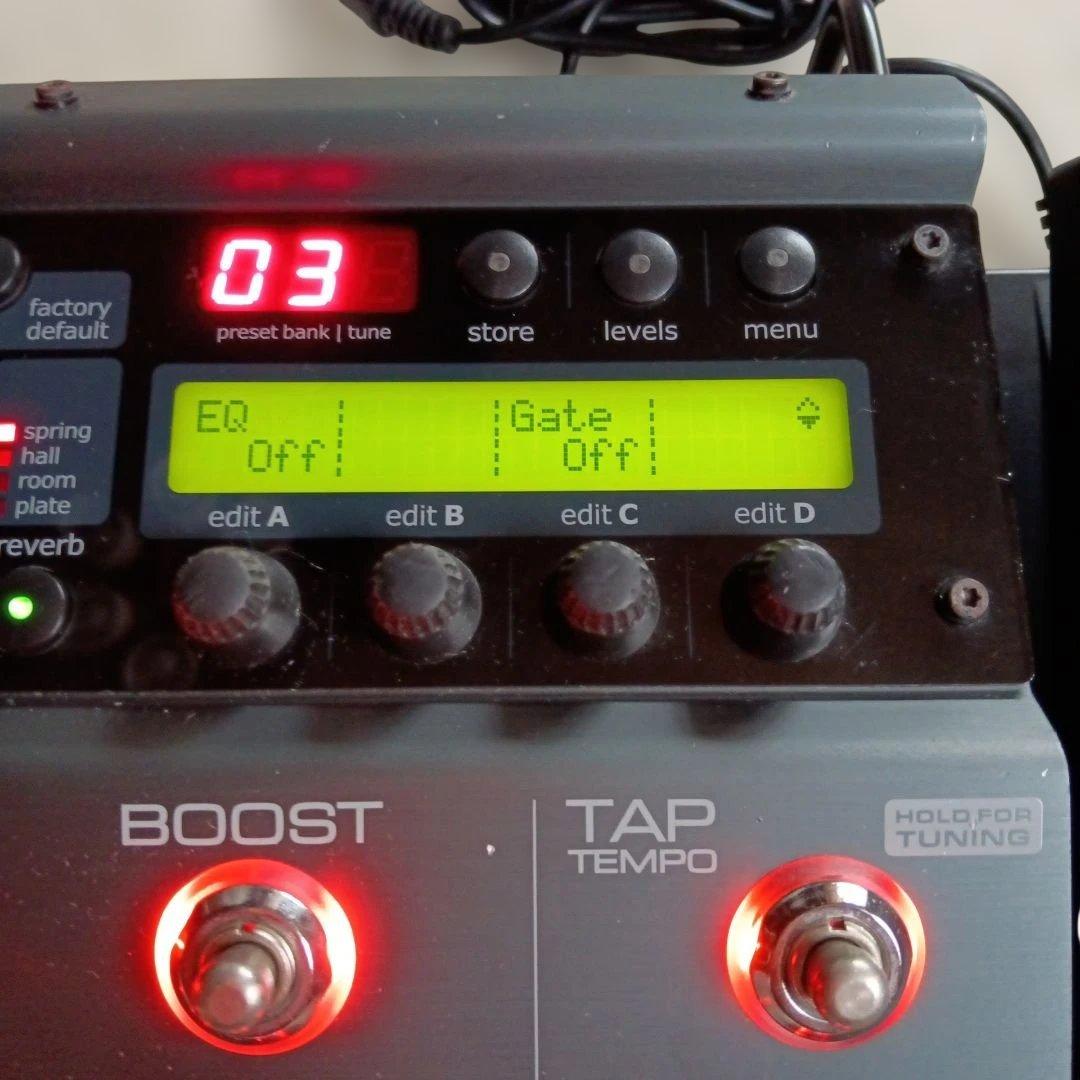 ギター t.c. electronic Novasystem