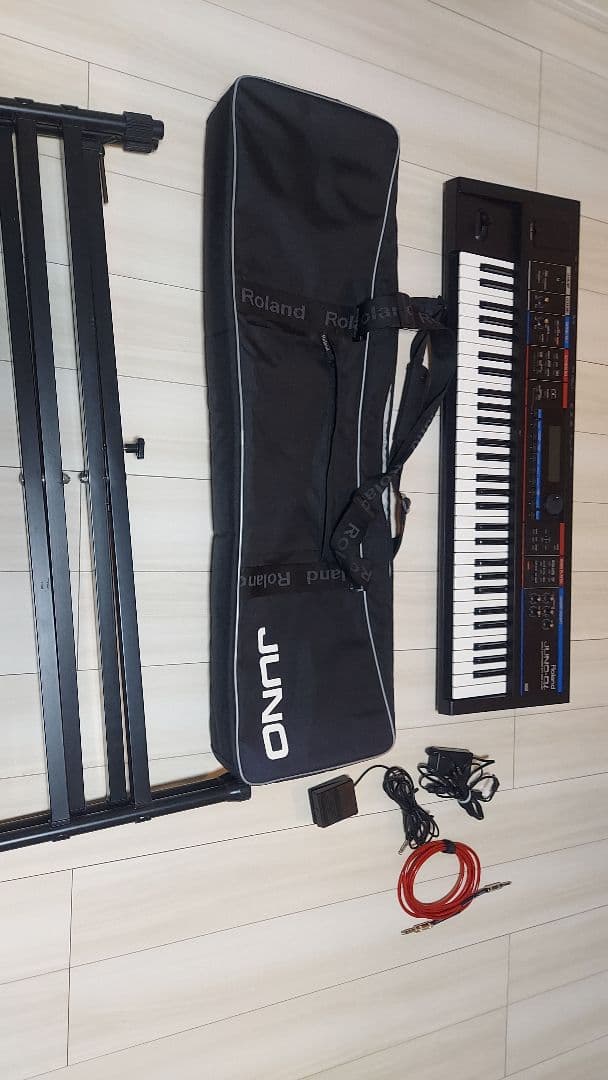 鍵盤楽器 Roland JUNO-Di