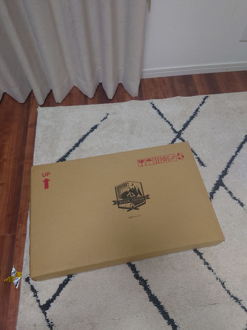 新品　ブラックデザイン　ハレテーブル