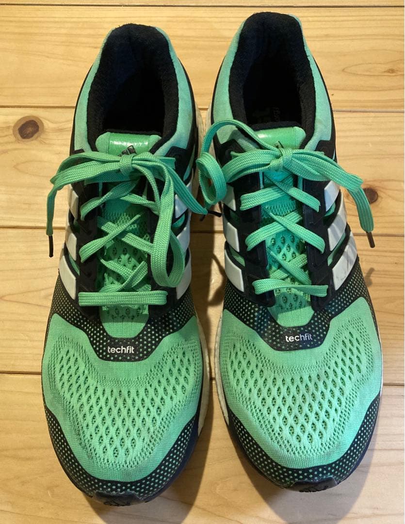 adidasランニングシューズ（boost）