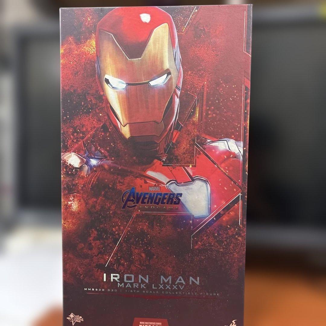 ホットトイズ　アイアンマン　マーク85（素顔はヴァリアントヘッド)