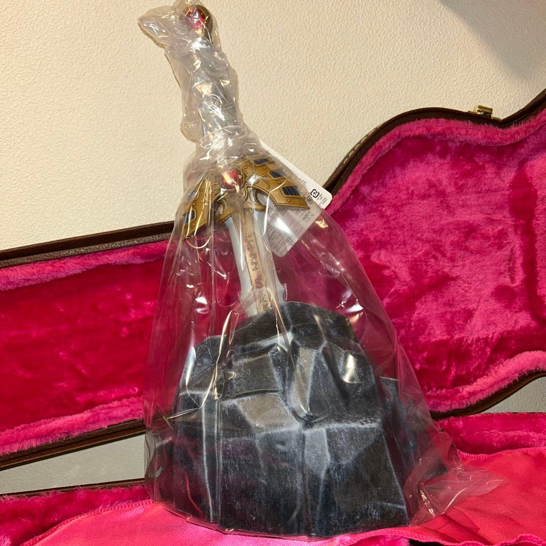 新品 ドラゴンクエスト ふくびき所スペシャル 伝説の勇者賞 ロトの剣 岩台座付き
