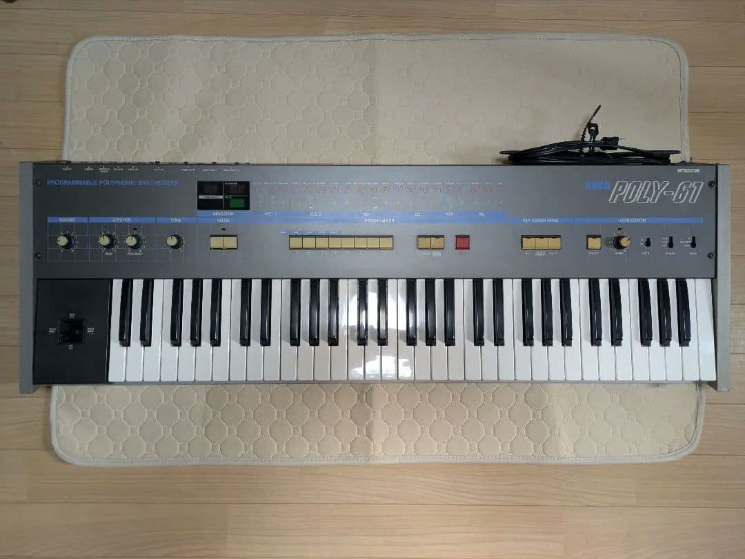 KORG POLY-61 シンセサイザー