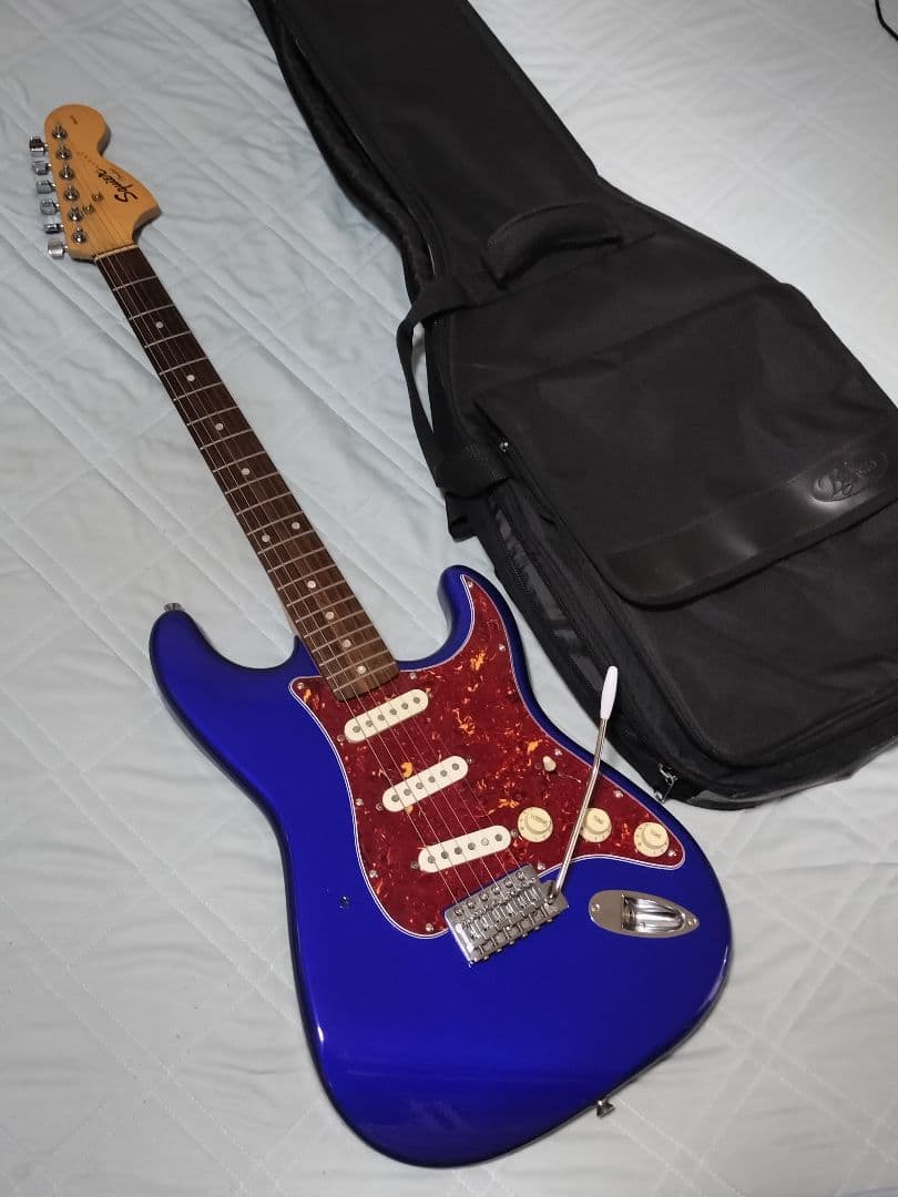 Squier ストラト Affinity 青 ケース付き 初心者最適