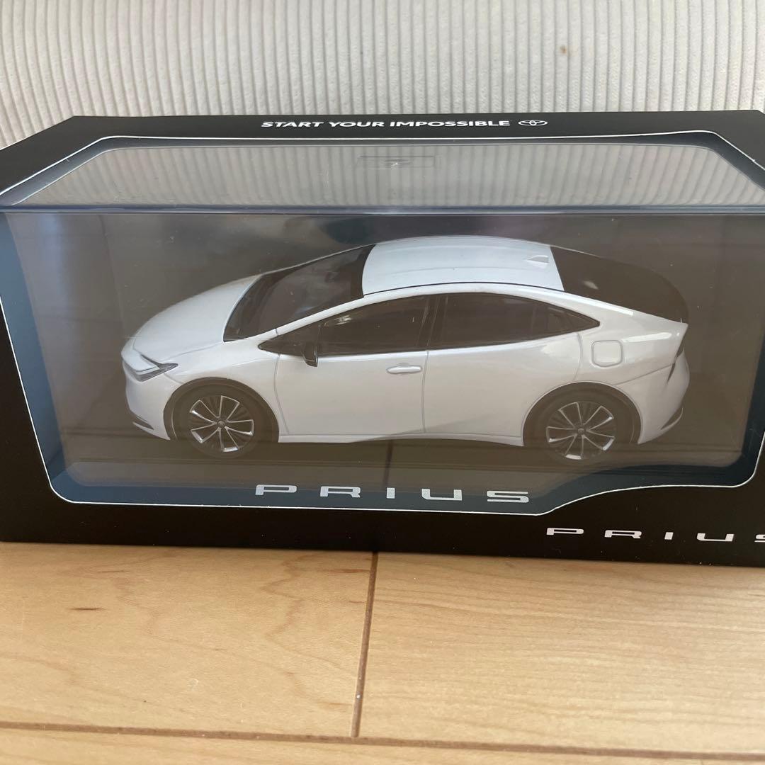 トヨタ プリウス ミニカー パール