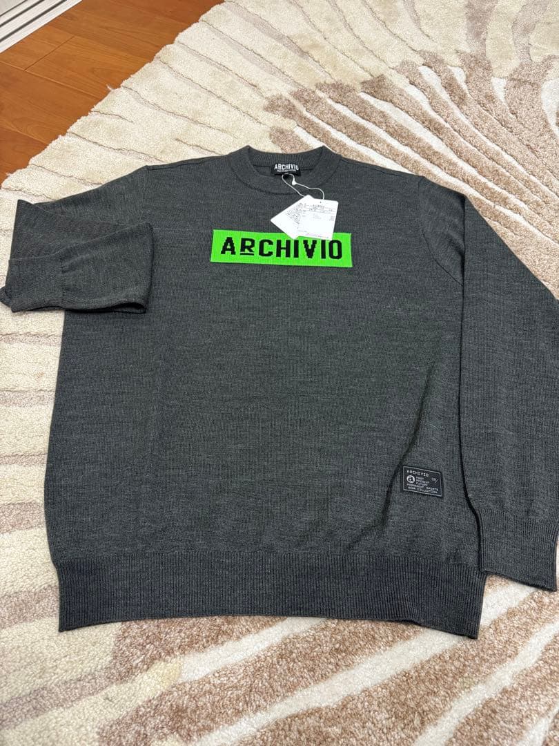 ARCHIVIO グレー ロゴセーター　新品未使用