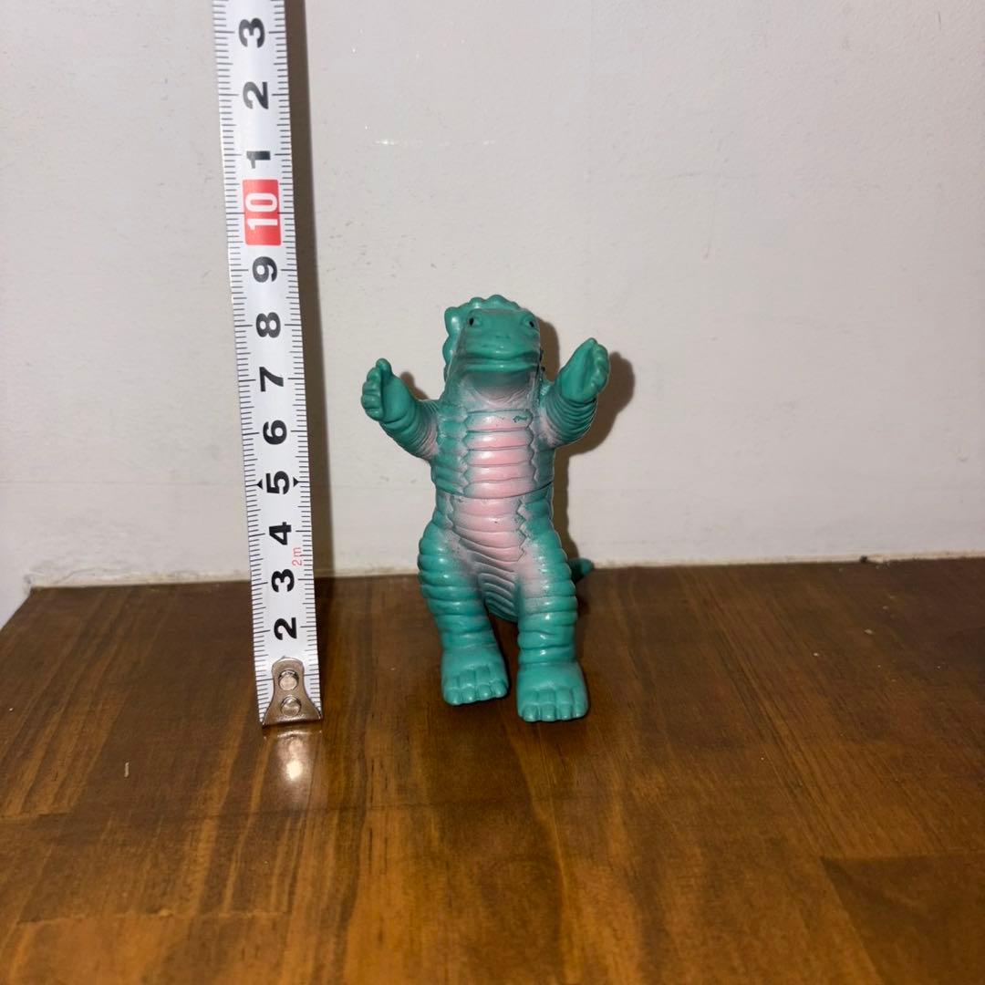 TAA17 ウルトラマン　ブルマァク　怪獣　ミニ　ソフビ　フィギュア 円谷プロ