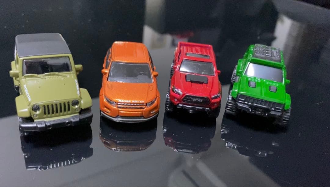 トミカ、ジク (SIKU) 等の ミニカーまとめ売り 105台！