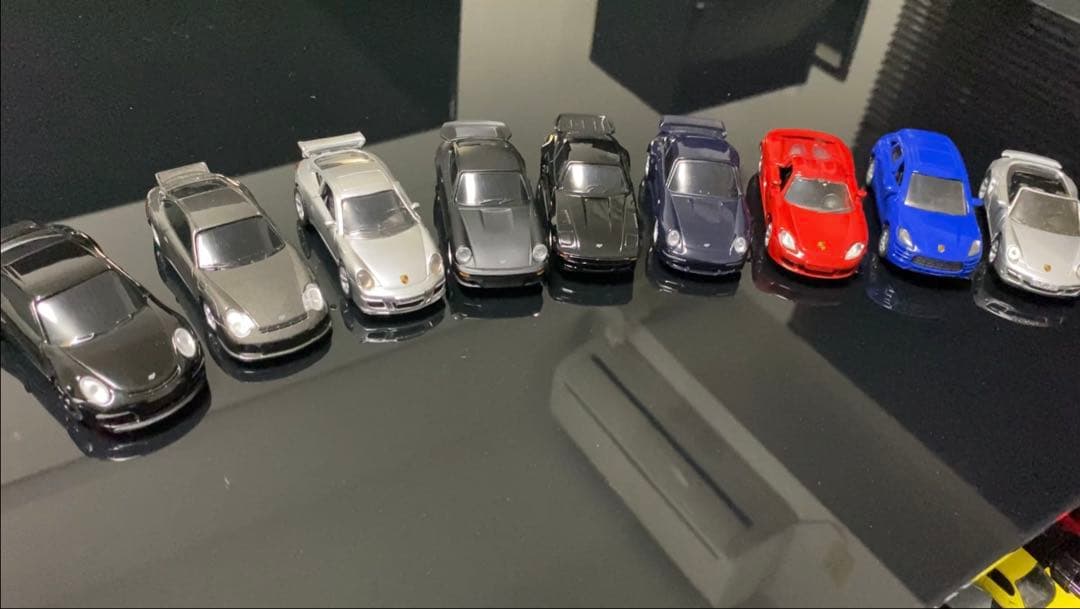 トミカ、ジク (SIKU) 等の ミニカーまとめ売り 105台！
