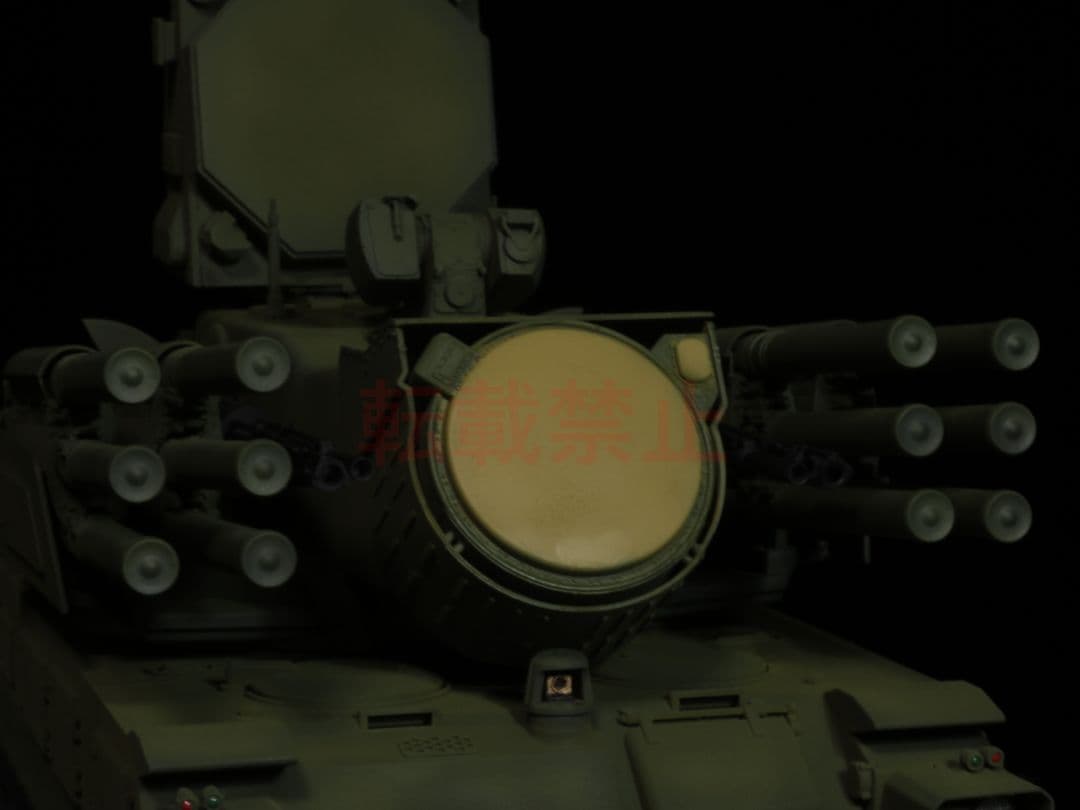 完成品 1/35 ロシア軍 パーンツィリS1 プラモデル トランペッター