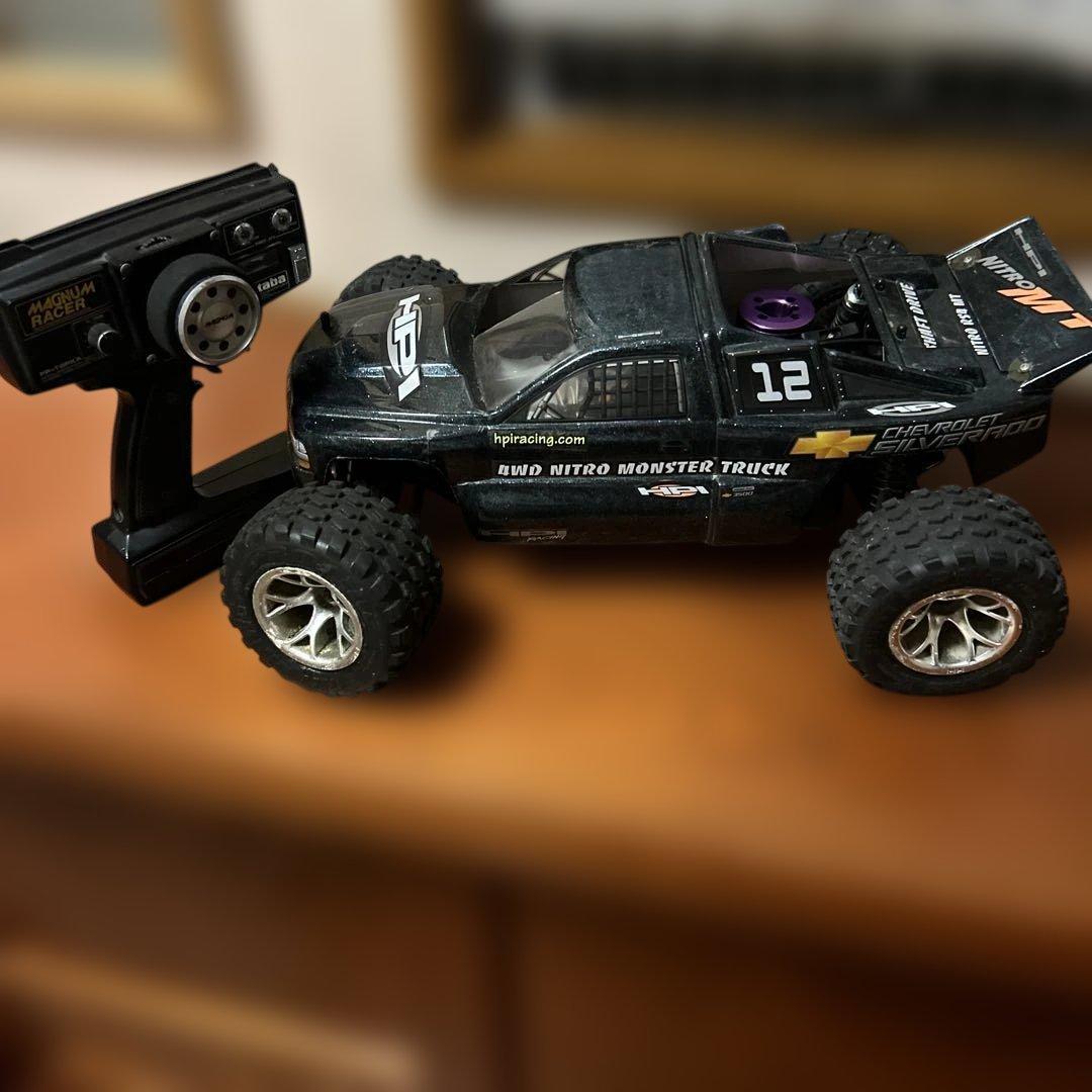 HPIエンジンラジコンNitro Monster Truck &ジャンク