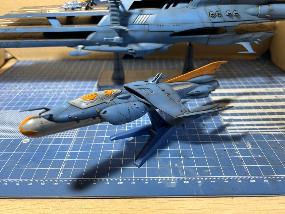 1/1000 ガイペロン級多層式航宙母艦＜シュデルグ＞ 完成品