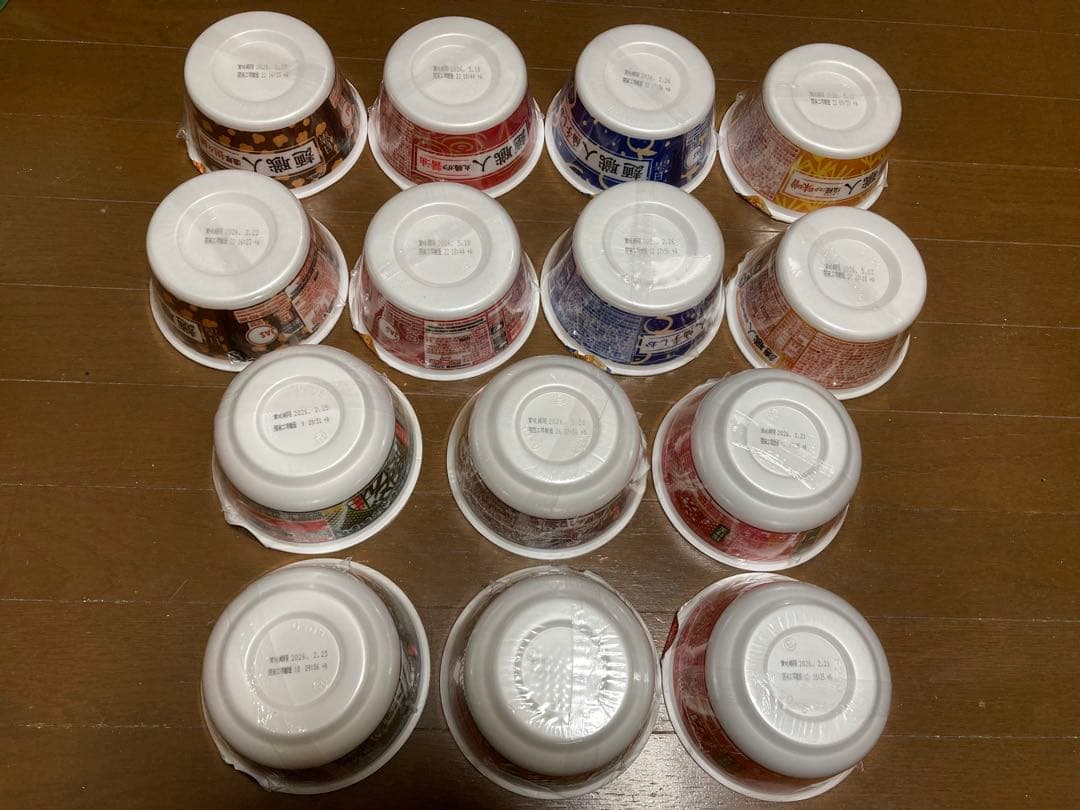 カップ麺、食料品、レモンサワー、お菓子　 詰め合わせ　写真❶+❷