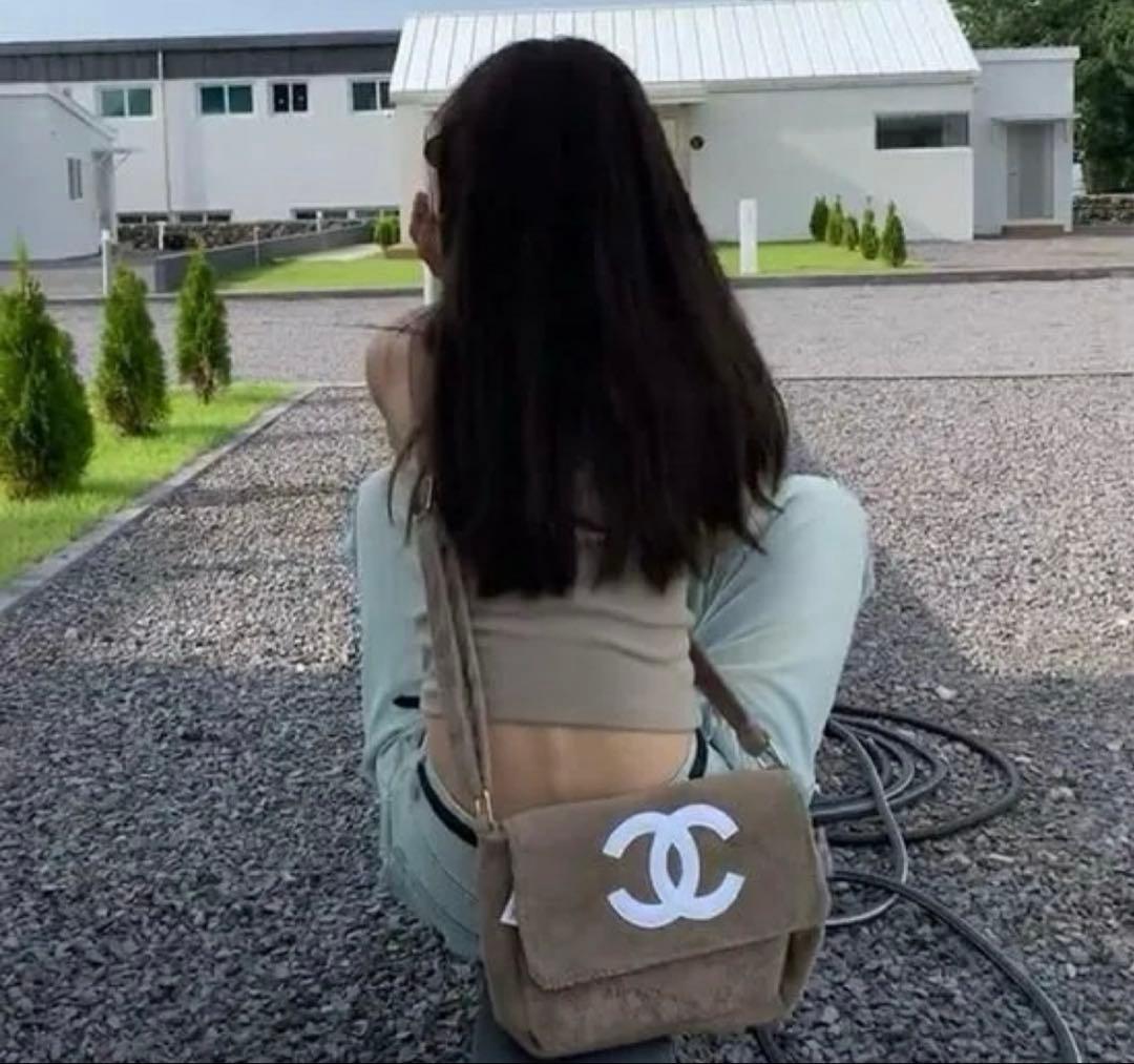 新品CHANELノベルティ海外限定ビューティーノベルティ　CHANELショルダー