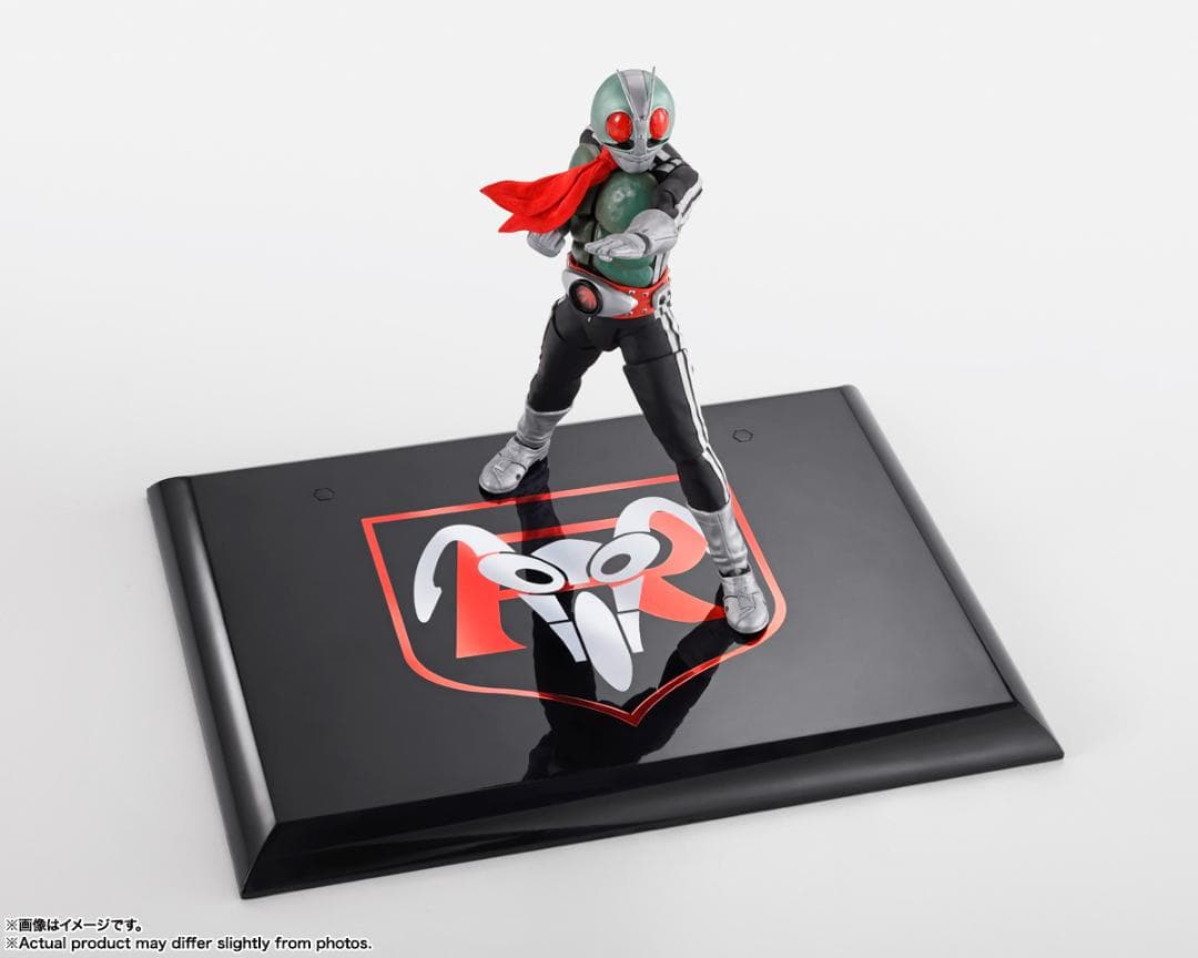 S.H.Figuarts（真骨彫製法） 仮面ライダー新1号（初回限定台座付属）