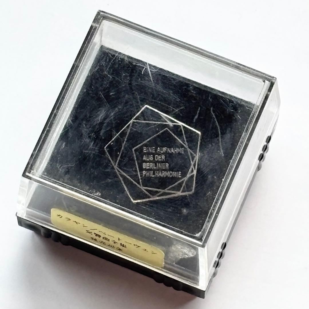 カラヤン　ベートーヴェン交響曲全集　発売記念　ピンバッジ　1977年　2個セット
