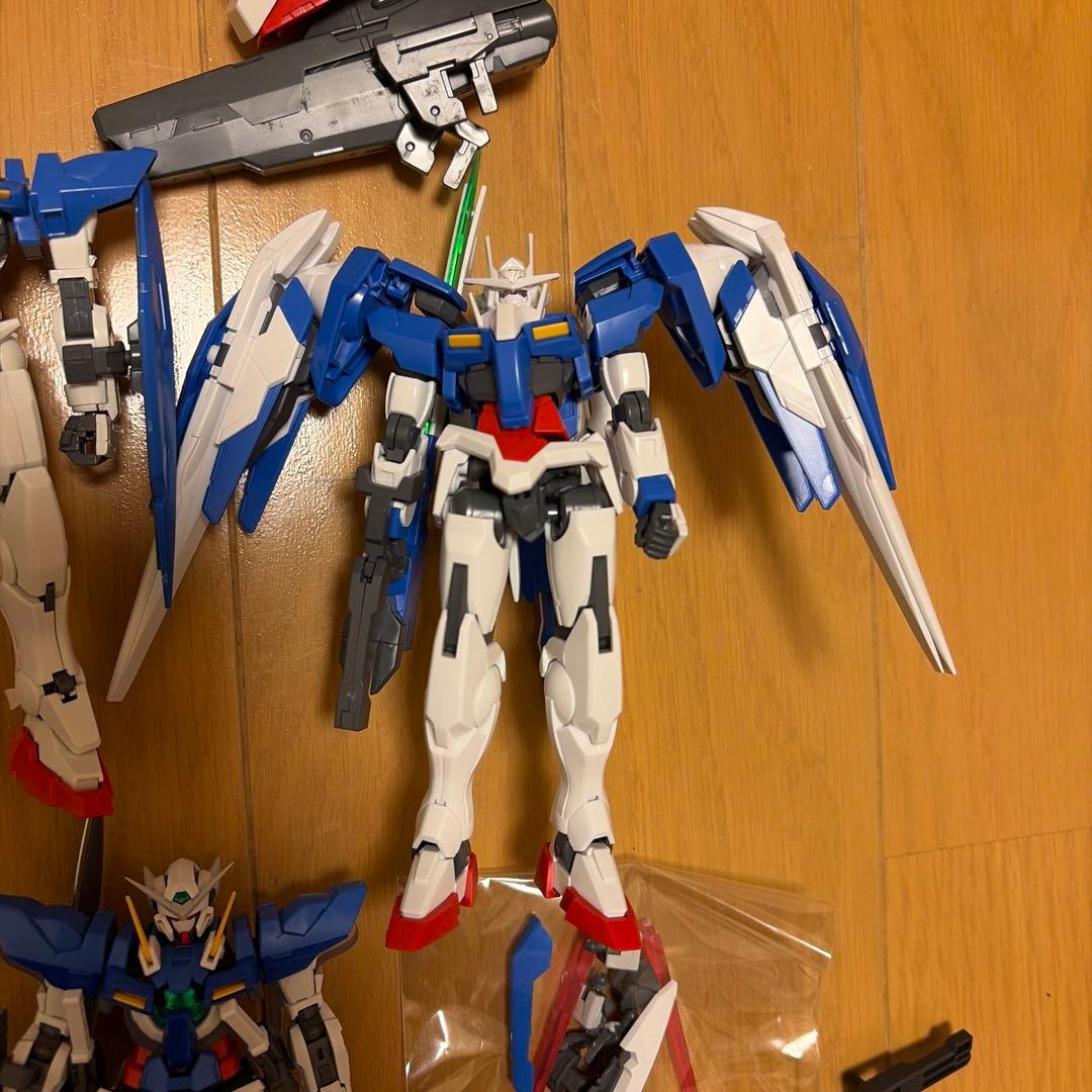 HG RG ダブルオー　ガンプラジャンク　クアンタ　エクシア　ガデッサ　フラッグ