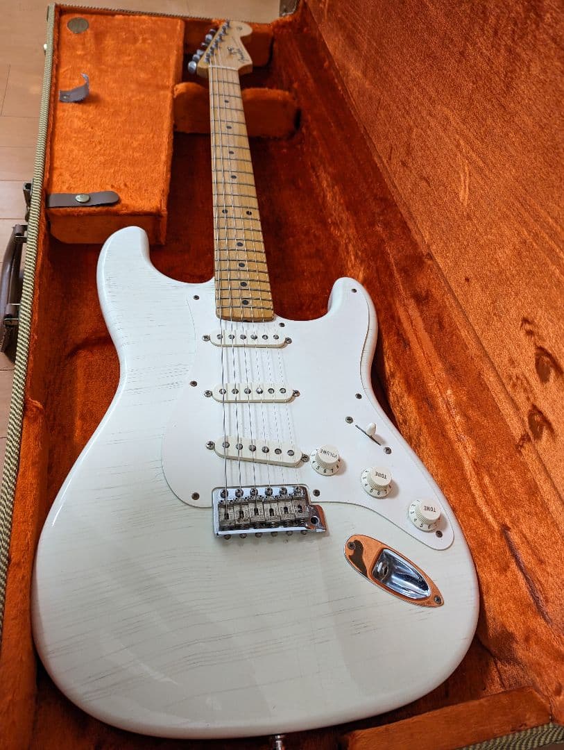Fender American Vintage ストラトキャスター57 白