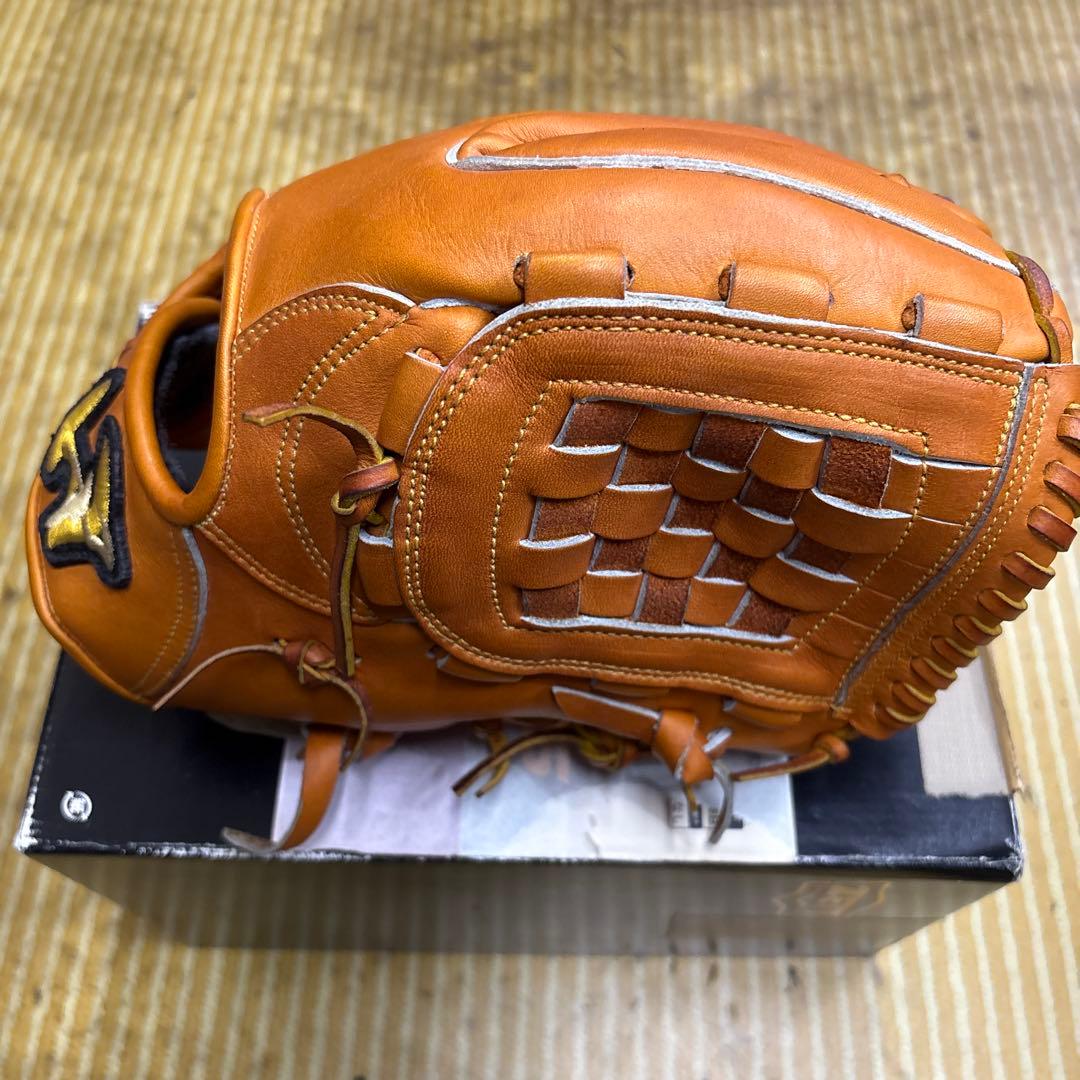 新品未使用ワールドペガサス桑田真澄モデルスペシャルオーダー投手用右投げタグ箱あり