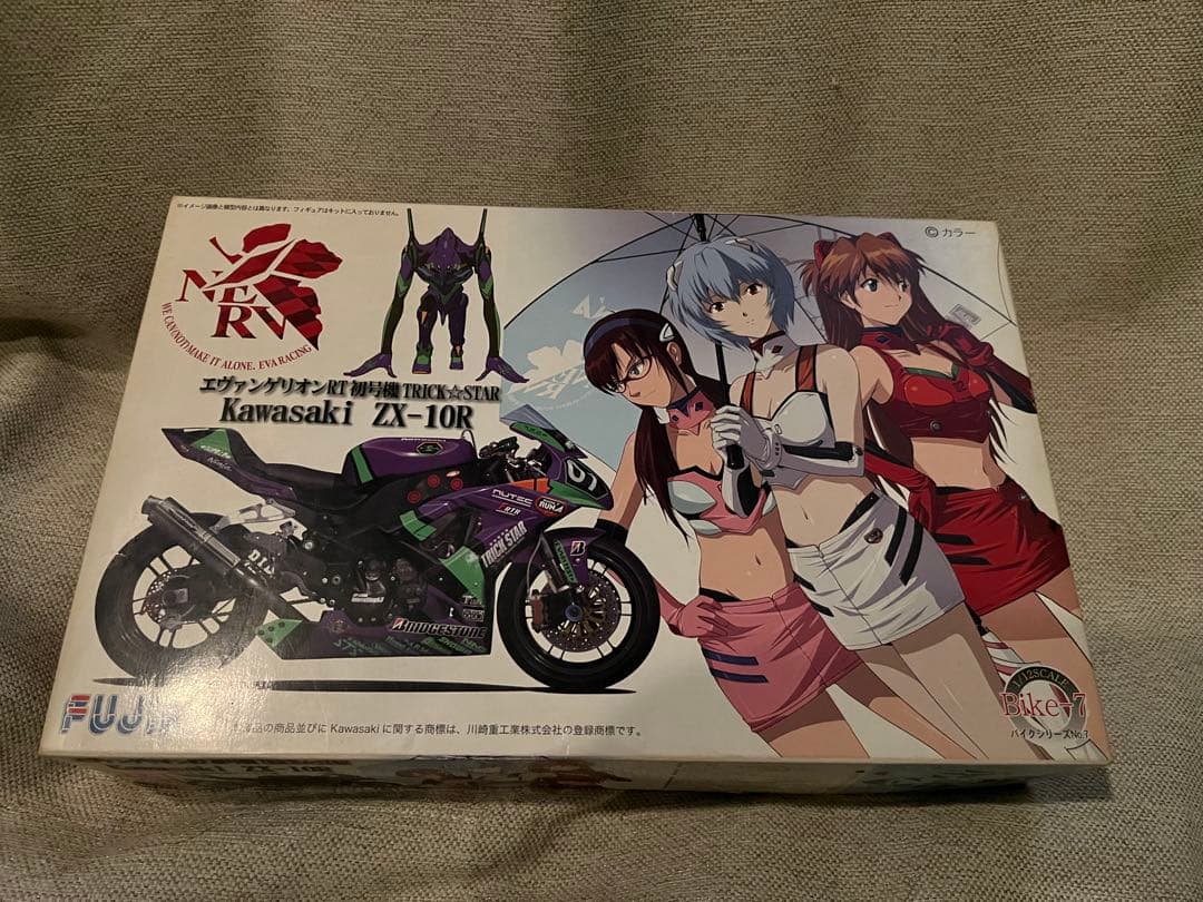 Kawasaki ZX-10R エヴァンゲリオン プラモデル
