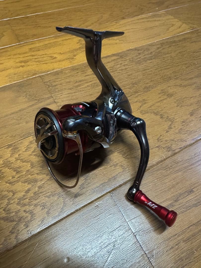 ストラディック　2500S スピニングリール