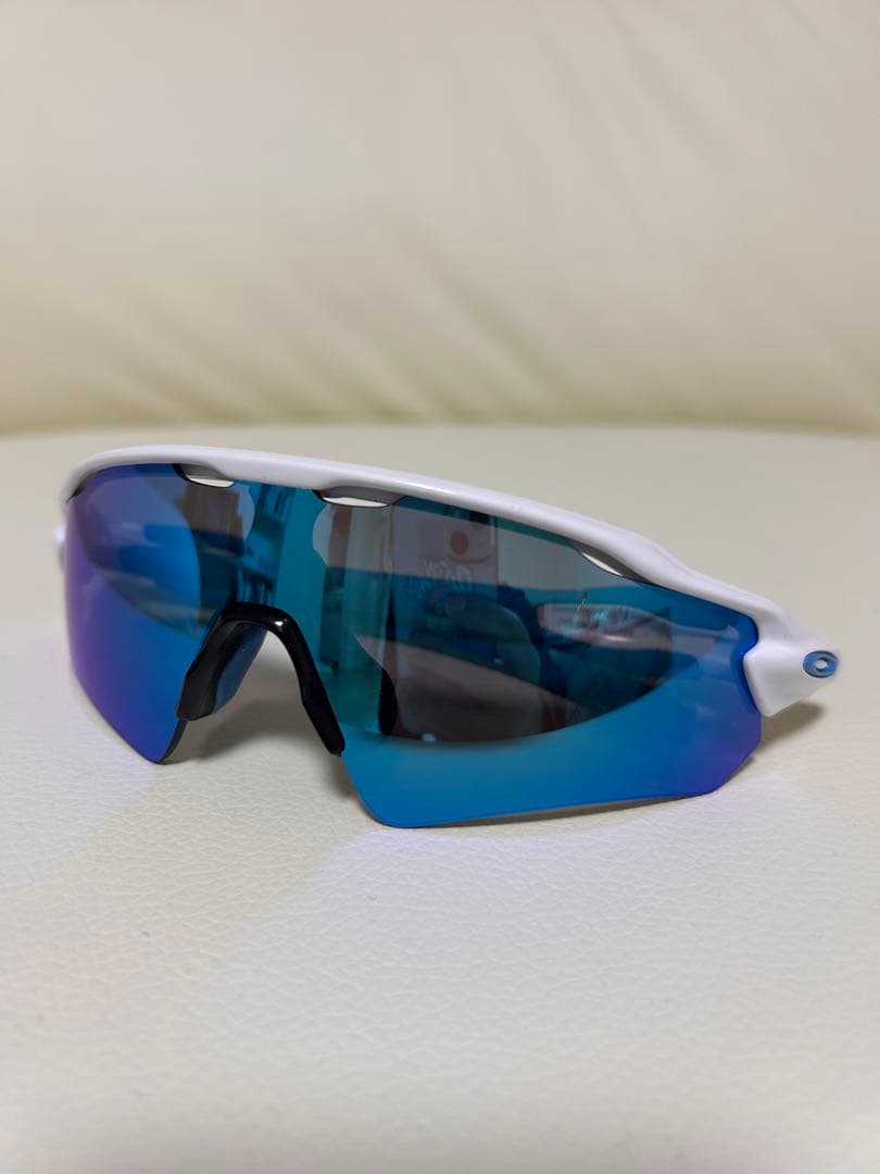 Oakley スポーツサングラス ホワイト/ブルー