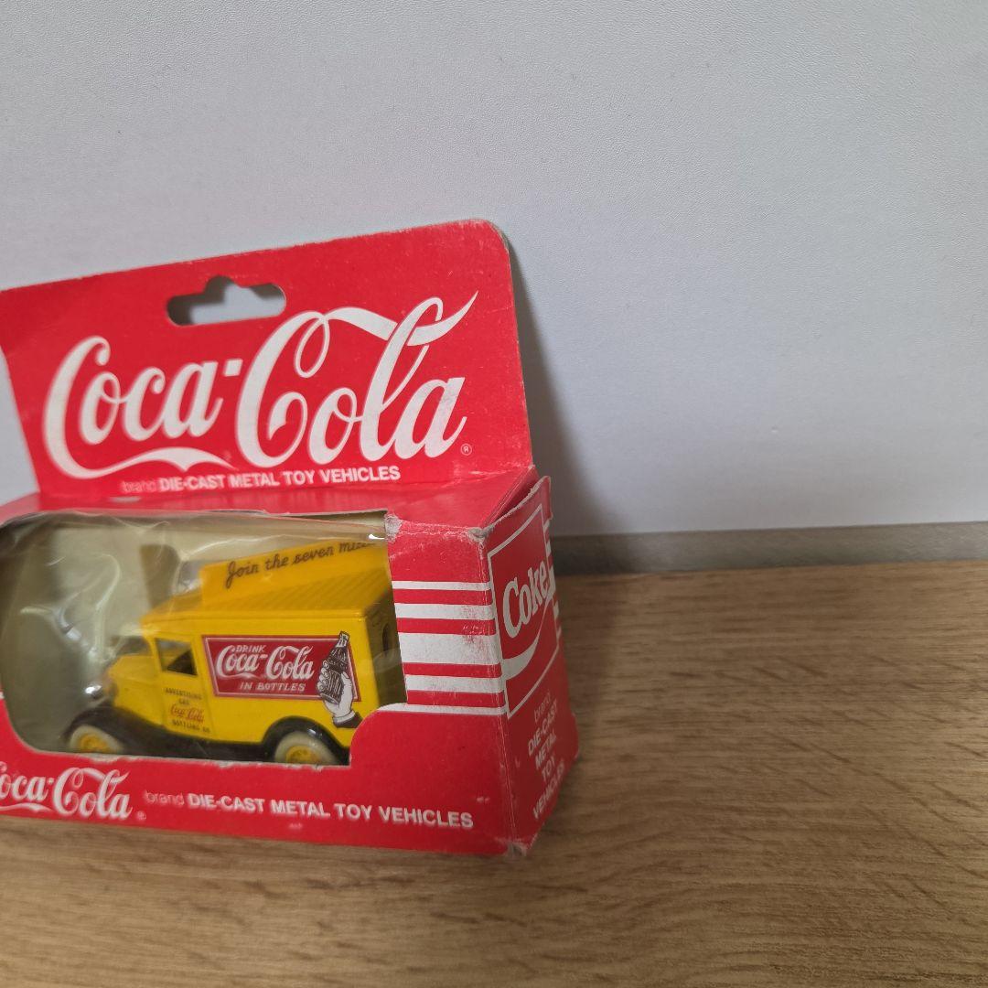90's コカ・コーラ　ダイキャスト 英国製 メタルトイ ミニカー 4種 全8台