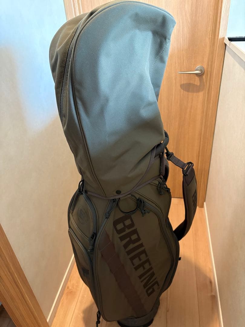 【美品】　BRIEFING キャディバッグ　レンジャーグリーン