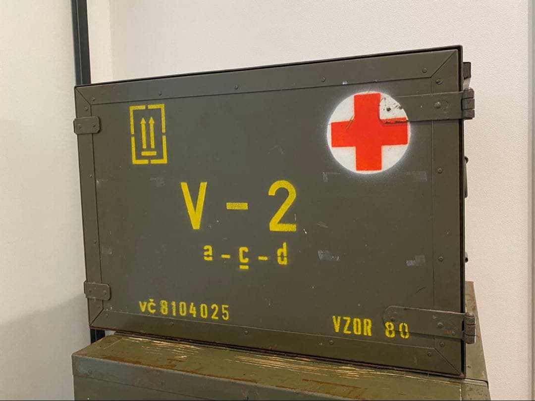 （粗大ゴミ予定のため最終値下げ）Vz.80 1980年代 ミリタリーボックス